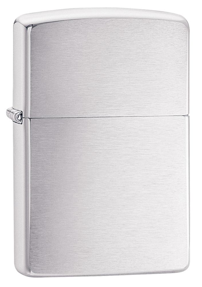 Widok z przodu kąt 3/4 zapalniczka Zippo Chrome Brushed model podstawowy